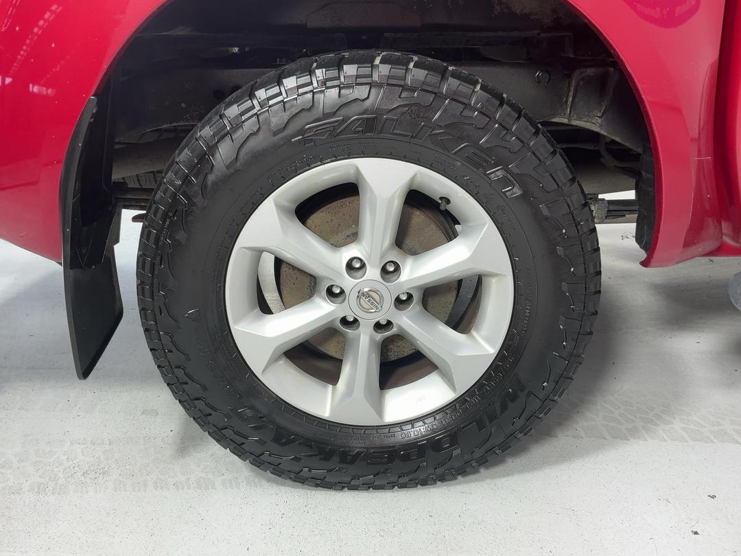 Photo '12' of Nissan Navara