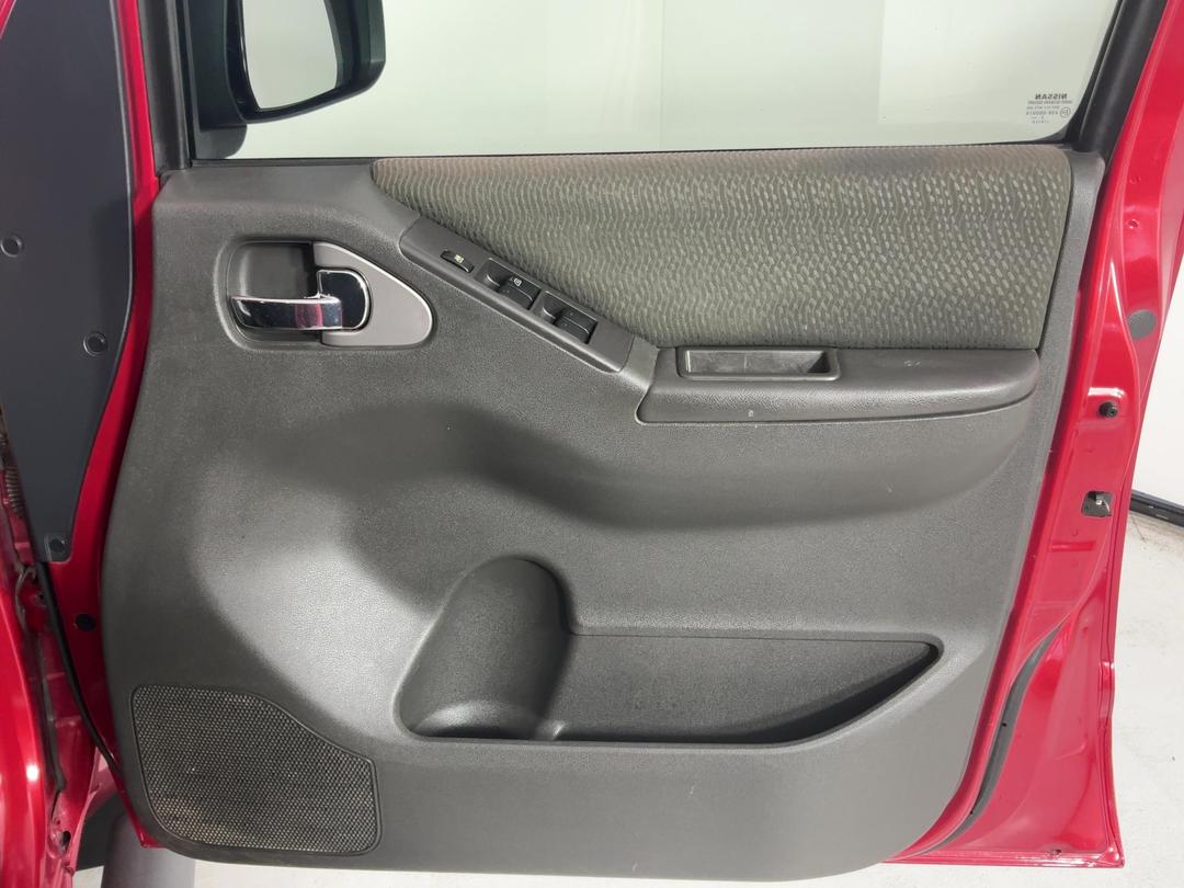 Photo '15' of Nissan Navara