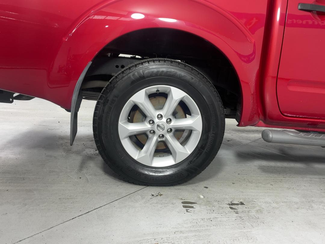 Photo '12' of Nissan Navara