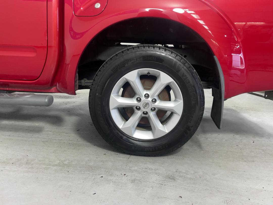 Photo '11' of Nissan Navara
