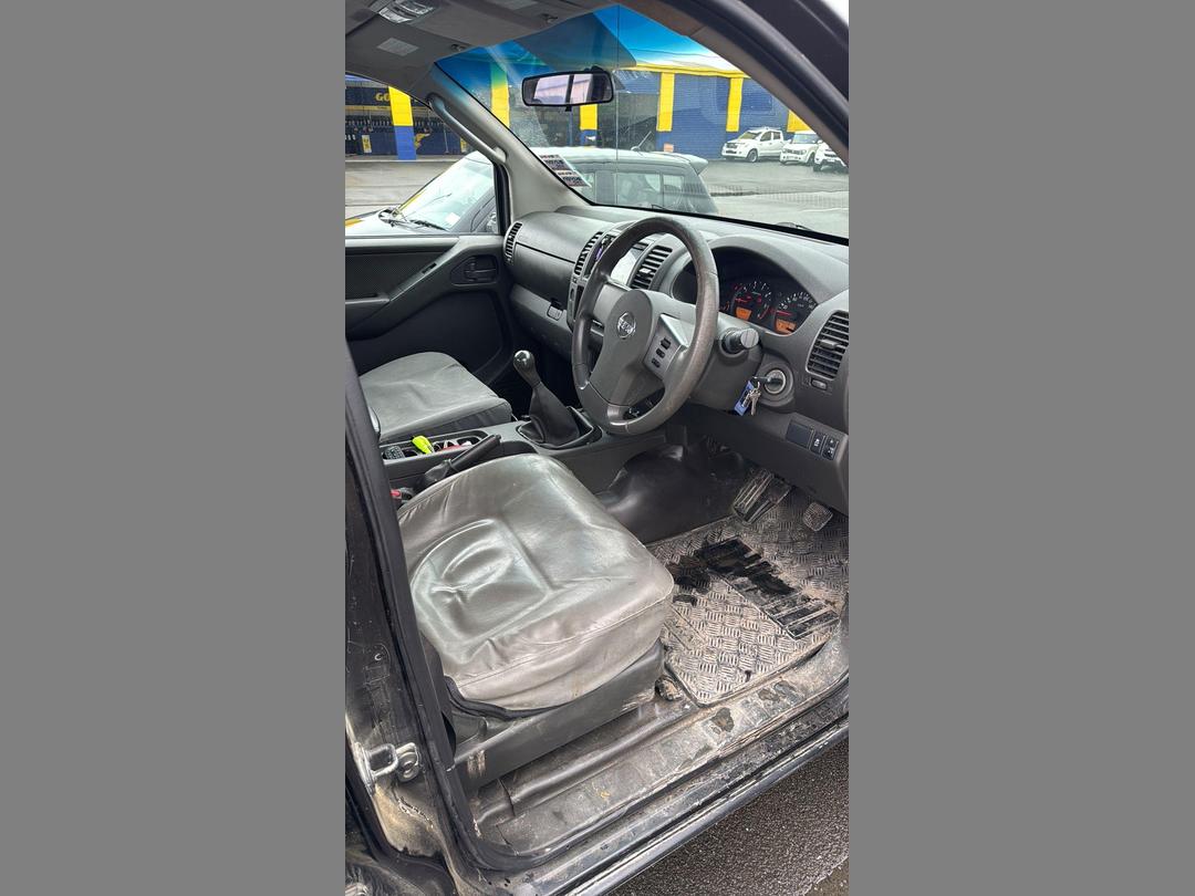 Photo '4' of Nissan Navara D/C RX Photo '4' of Nissan Navara D/C RX