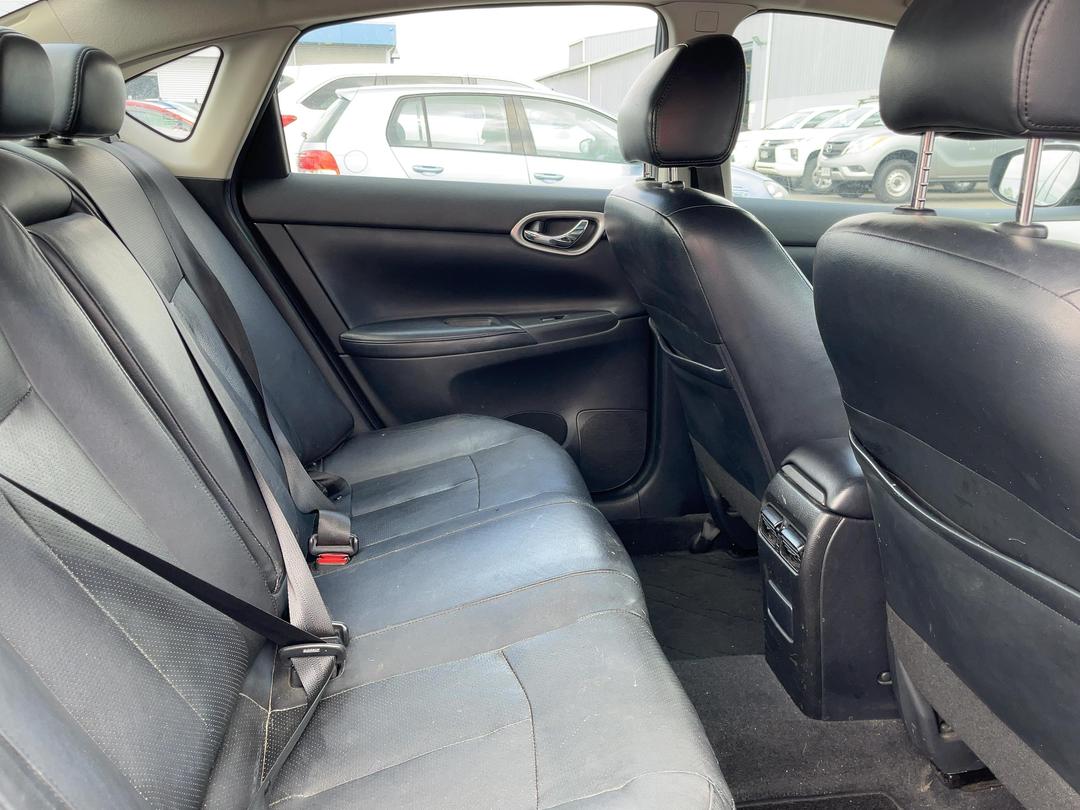 Photo '18' of Nissan Pulsar TI Photo '18' of Nissan Pulsar TI
