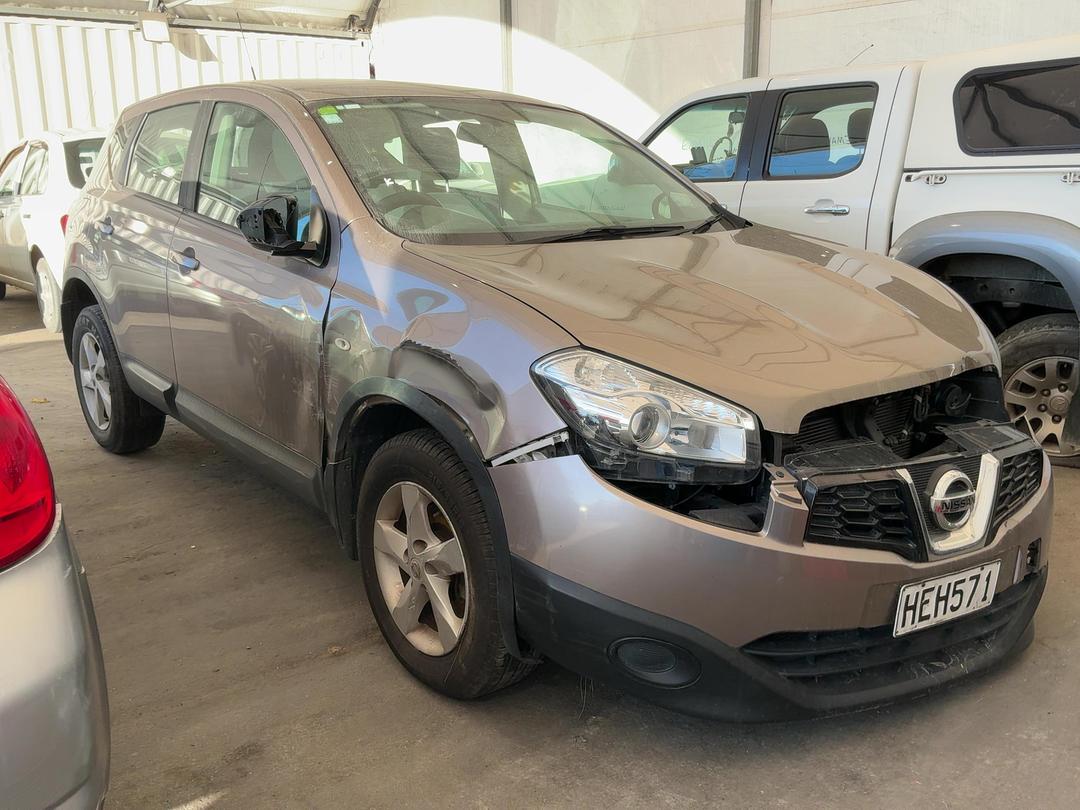 Photo '3' of Nissan Qashqai ST Photo '3' of Nissan Qashqai ST
