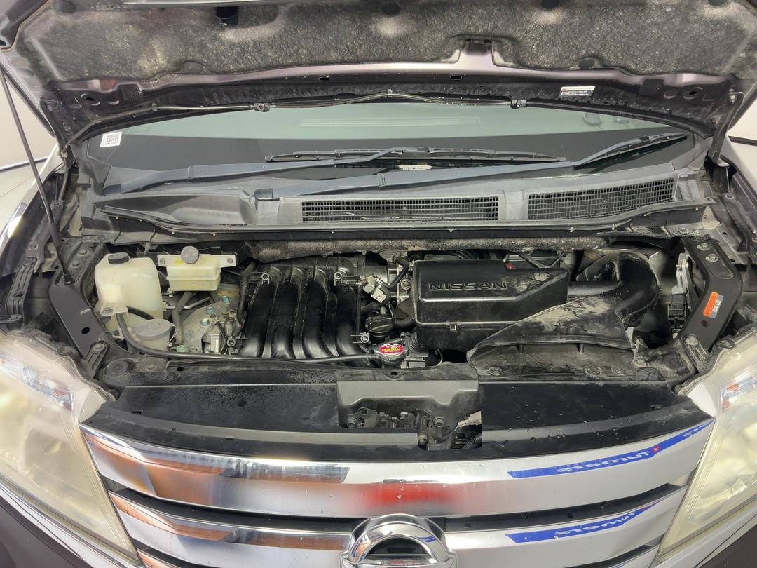 Photo '13' of Nissan Serena