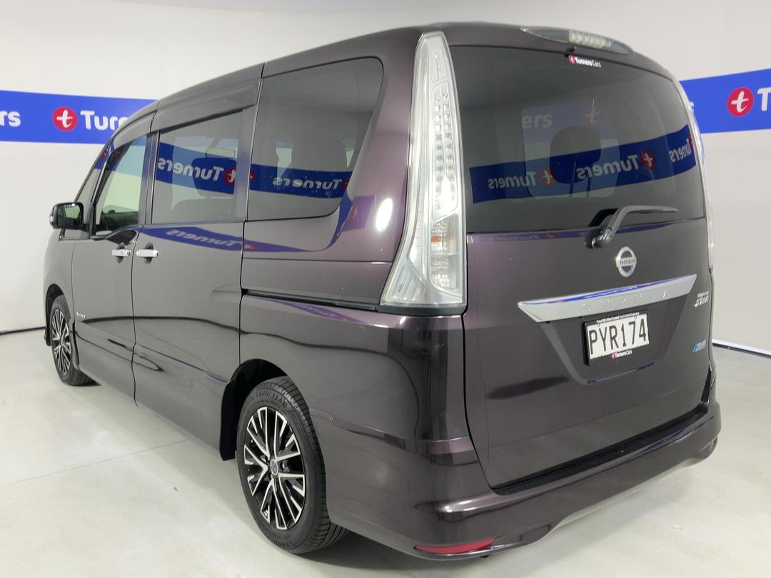 Photo '5' of Nissan Serena