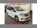 Thumbnail '1' of Nissan Serena