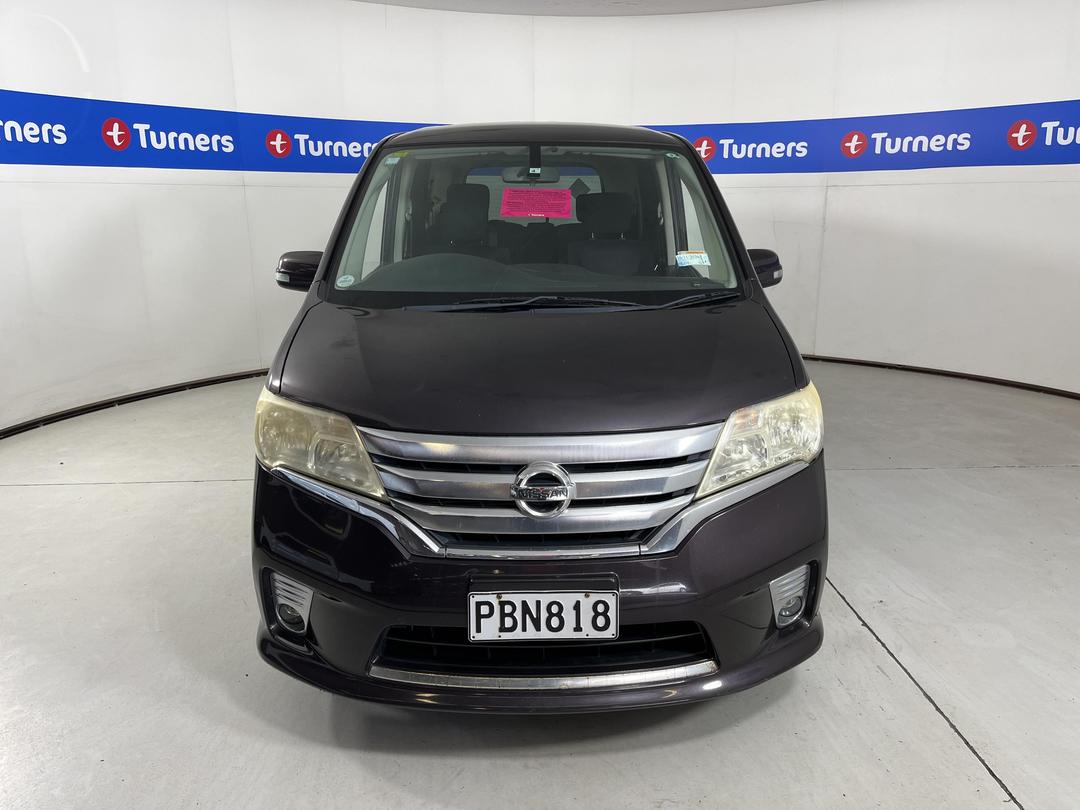 Photo '2' of Nissan Serena