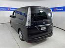 Thumbnail '4' of Nissan Serena