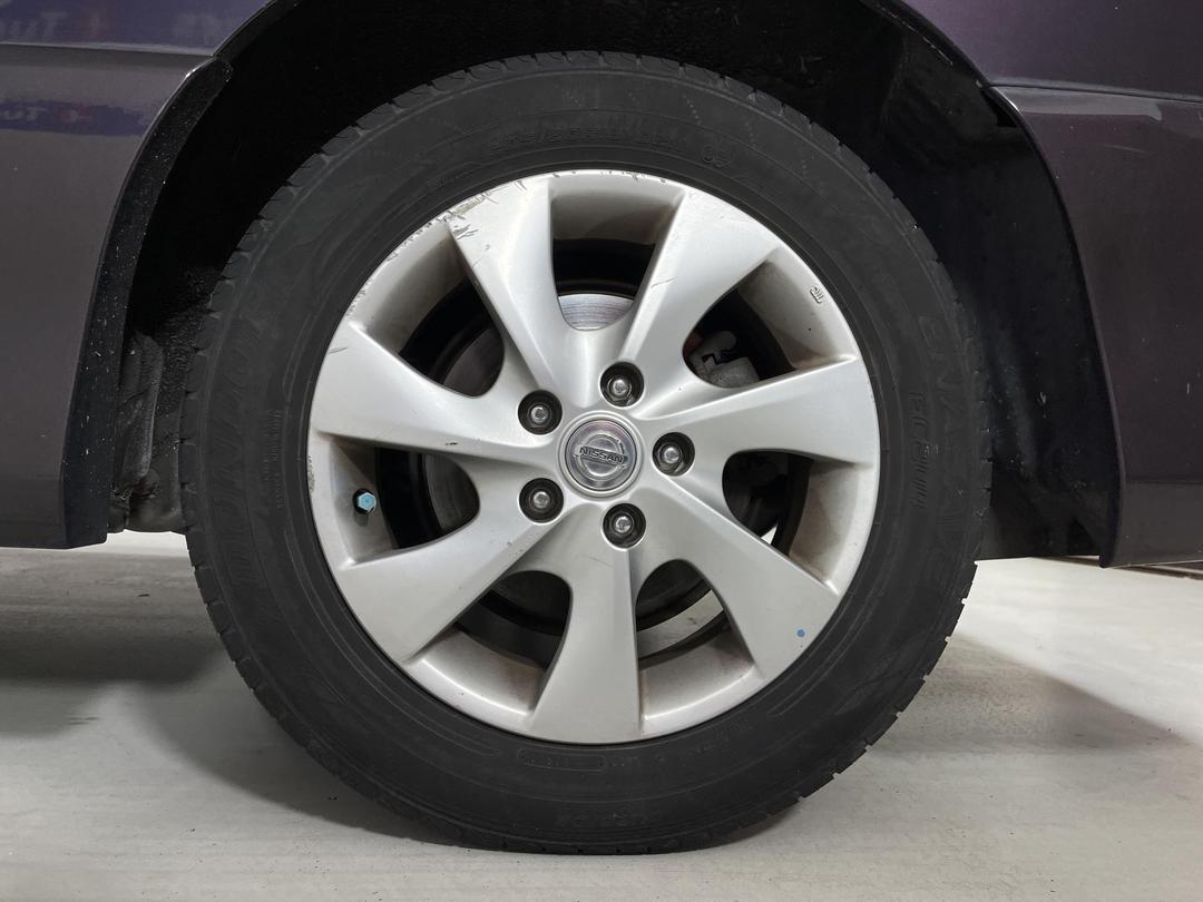 Photo '9' of Nissan Serena