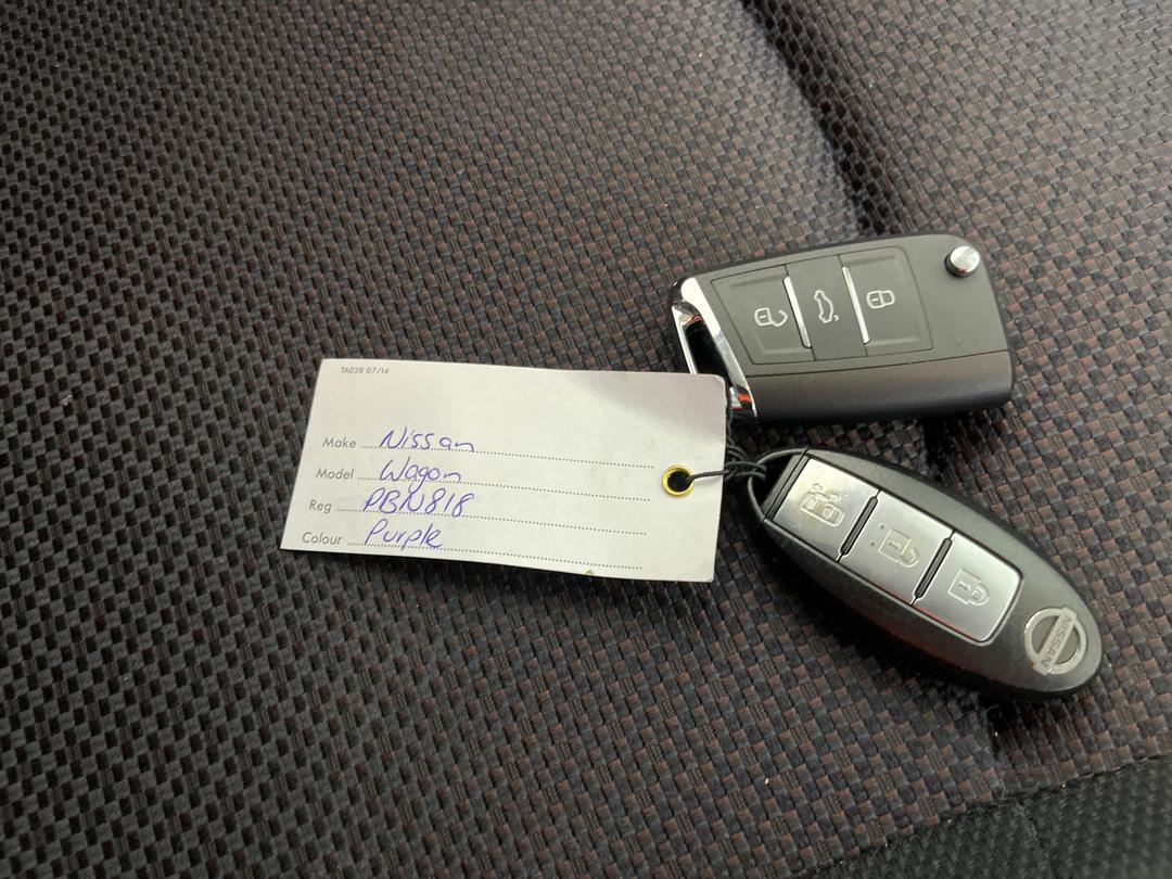 Photo '19' of Nissan Serena