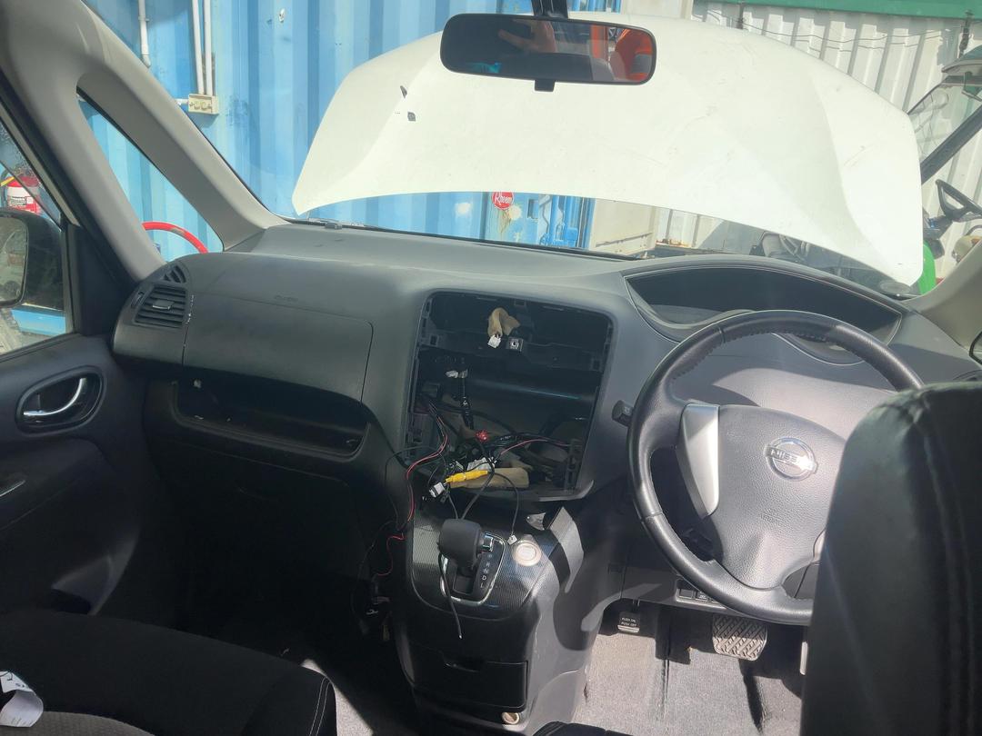 Photo '22' of Nissan Serena Hybrid