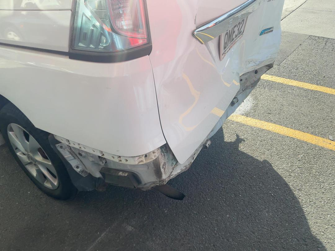 Photo '10' of Nissan Serena