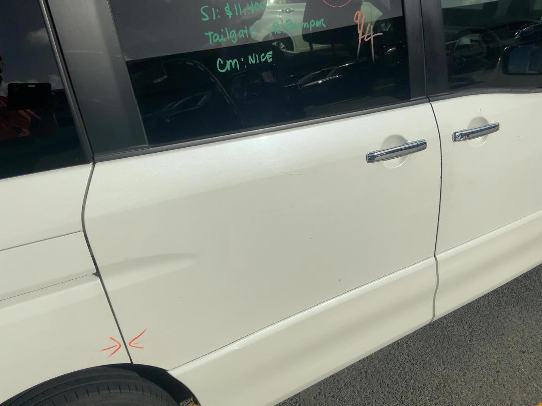 Photo '14' of Nissan Serena