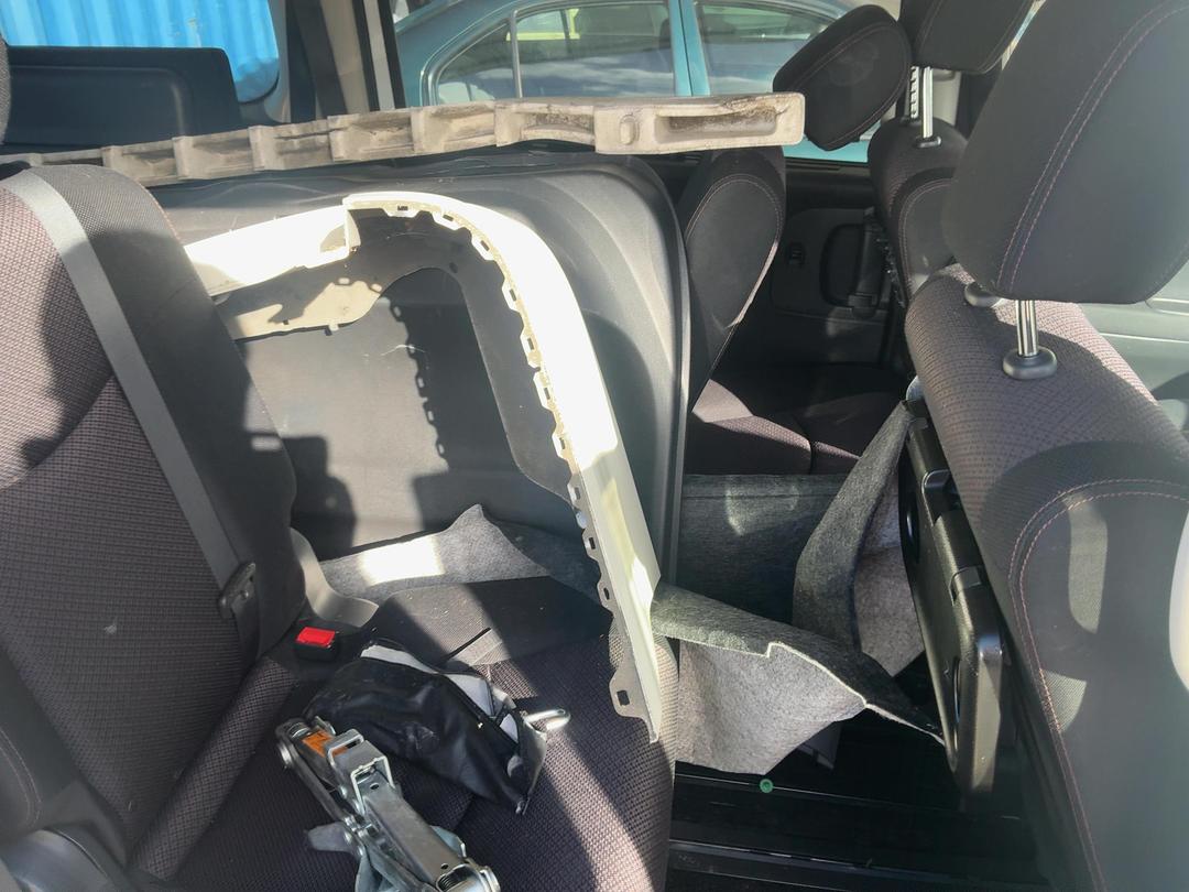 Photo '20' of Nissan Serena