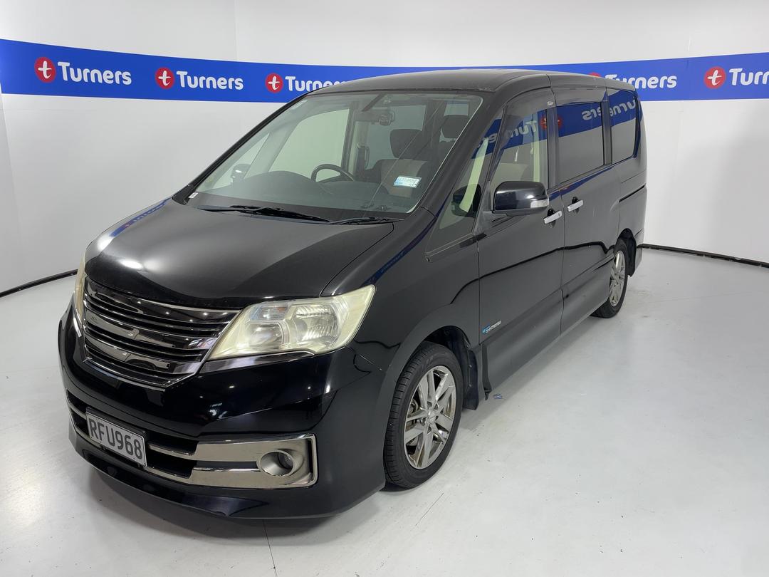 Photo '4' of Nissan Serena