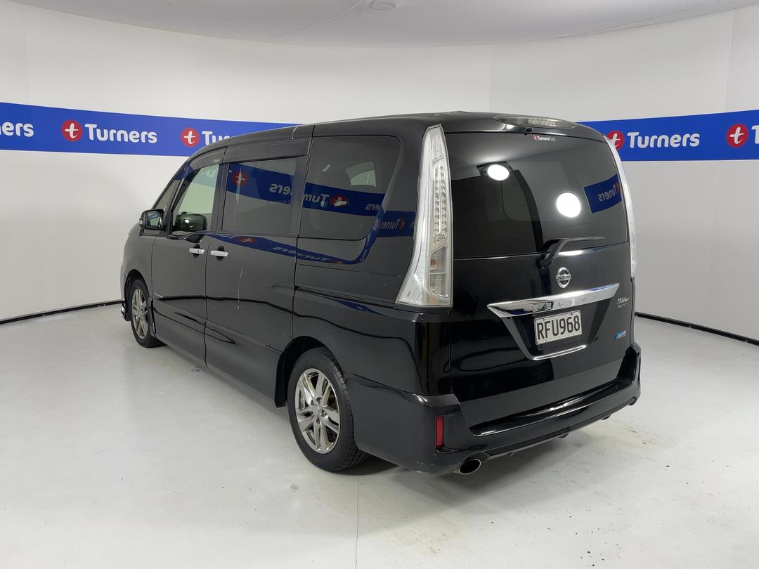 Photo '5' of Nissan Serena