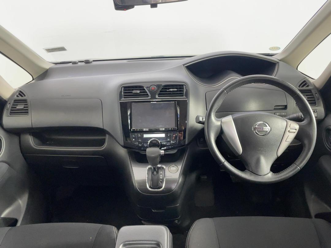 Photo '17' of Nissan Serena