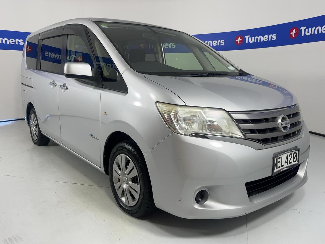 Photo '1' of Nissan Serena