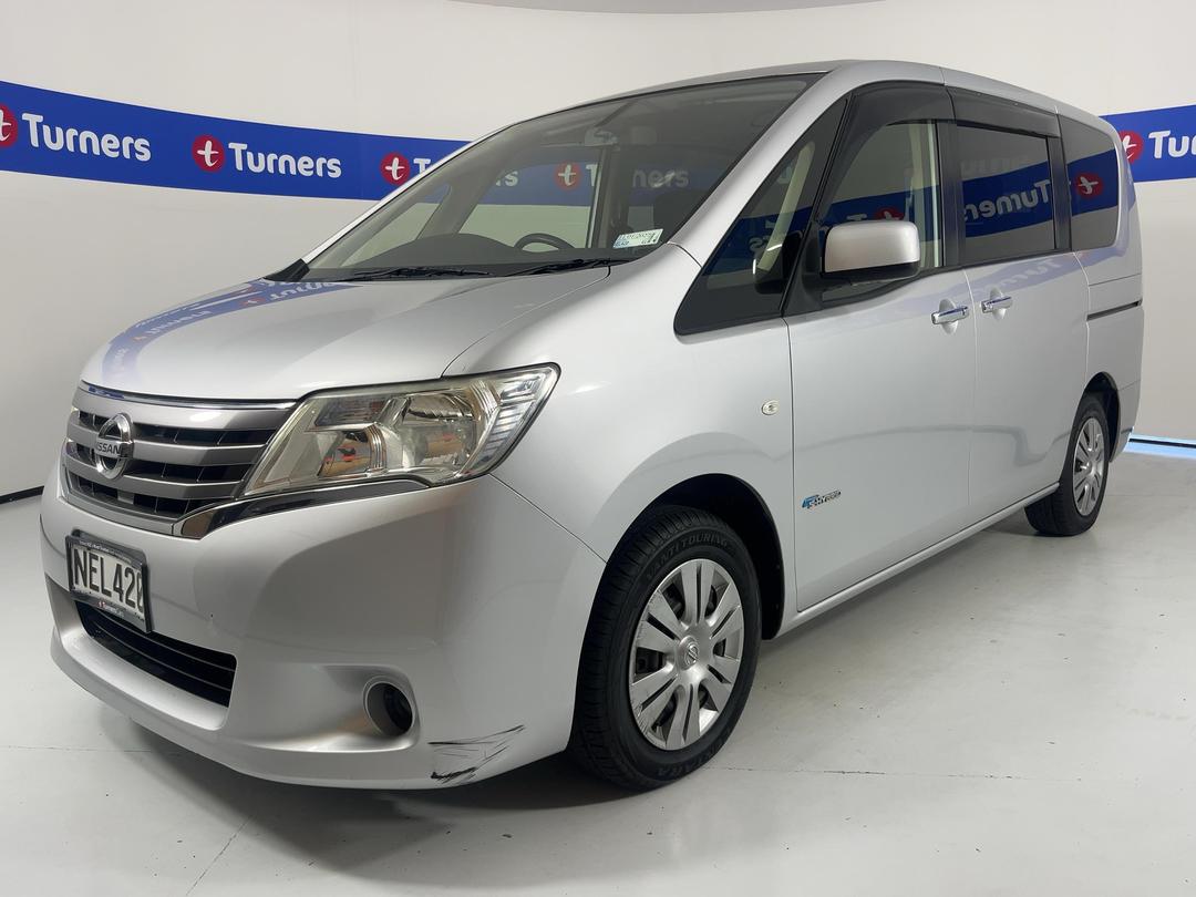 Photo '4' of Nissan Serena