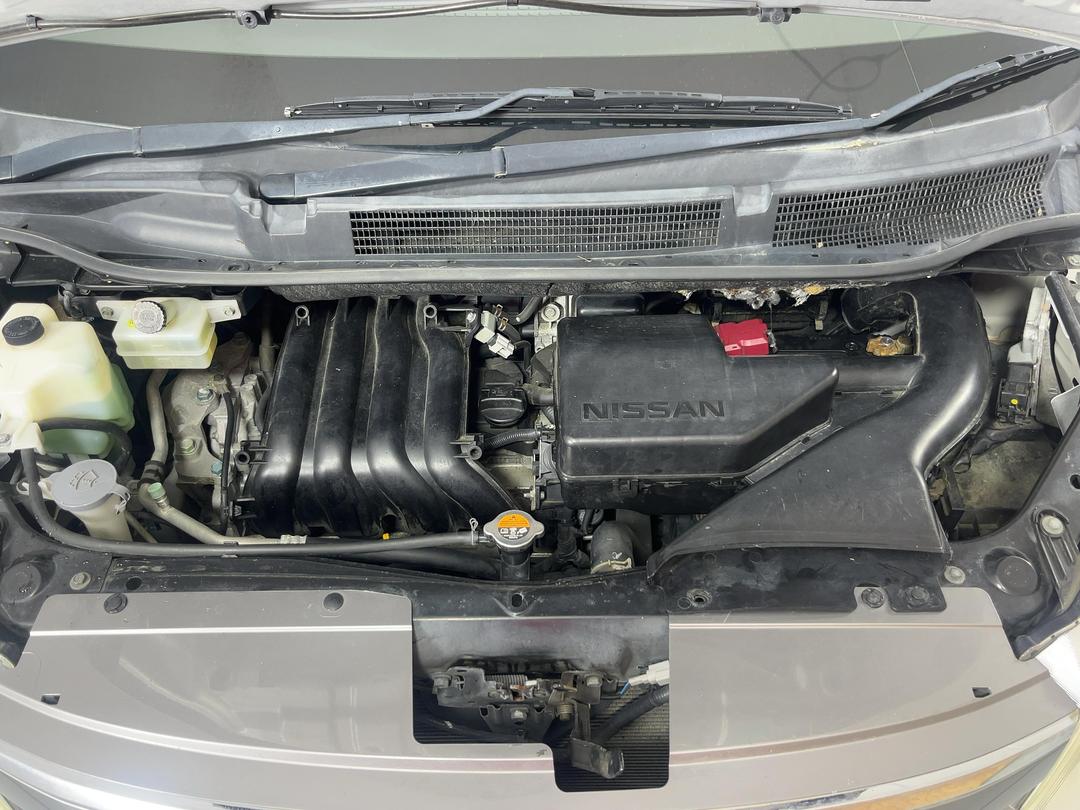 Photo '13' of Nissan Serena