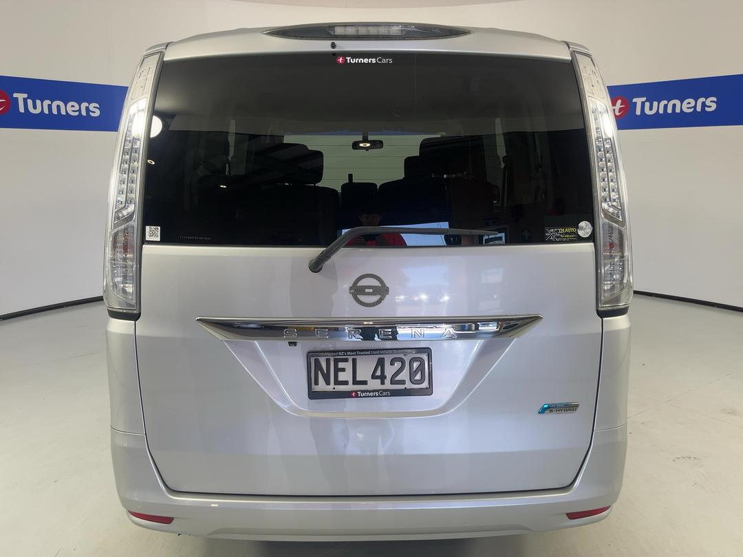 Photo '6' of Nissan Serena