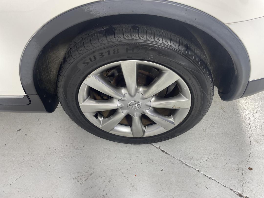 Photo '11' of Nissan Skyline