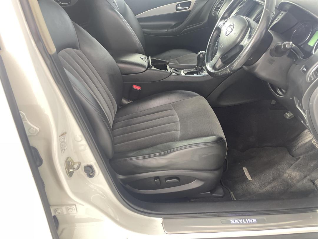 Photo '16' of Nissan Skyline