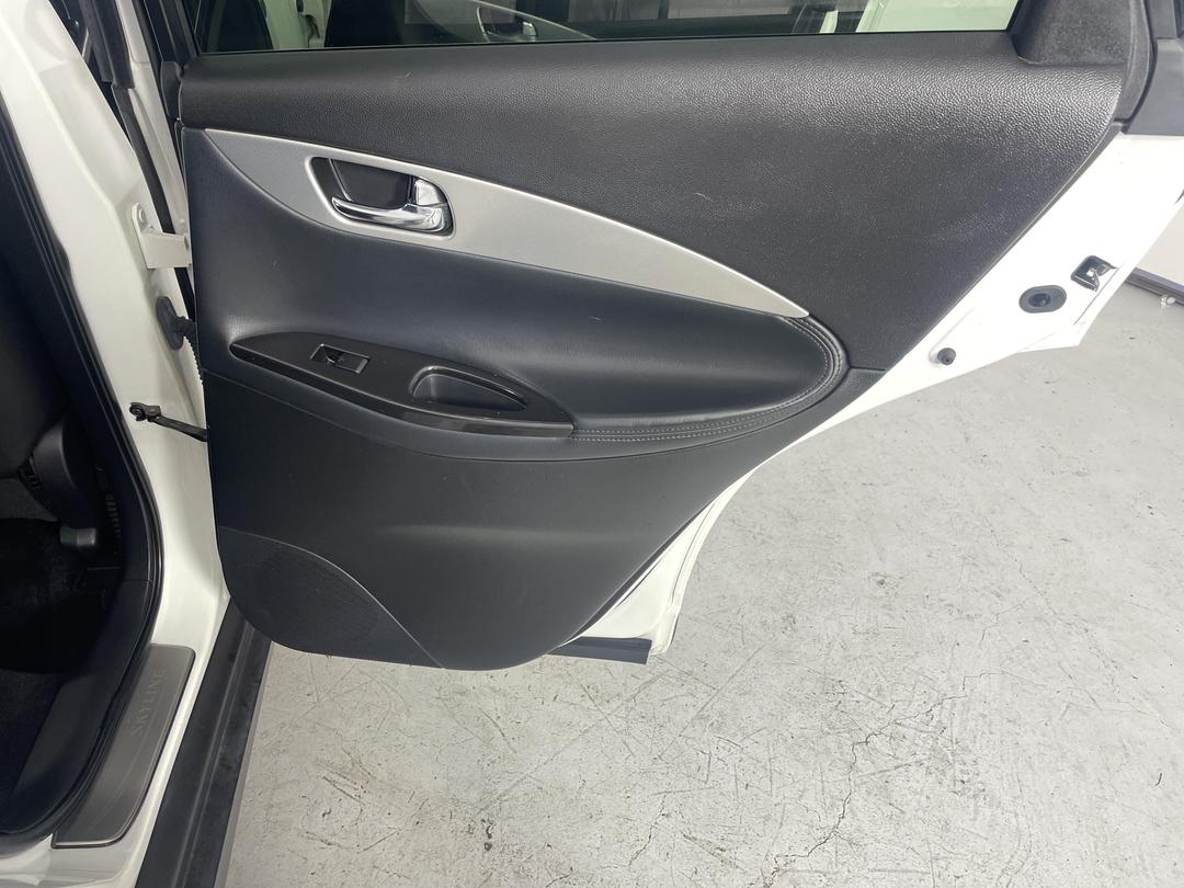 Photo '19' of Nissan Skyline