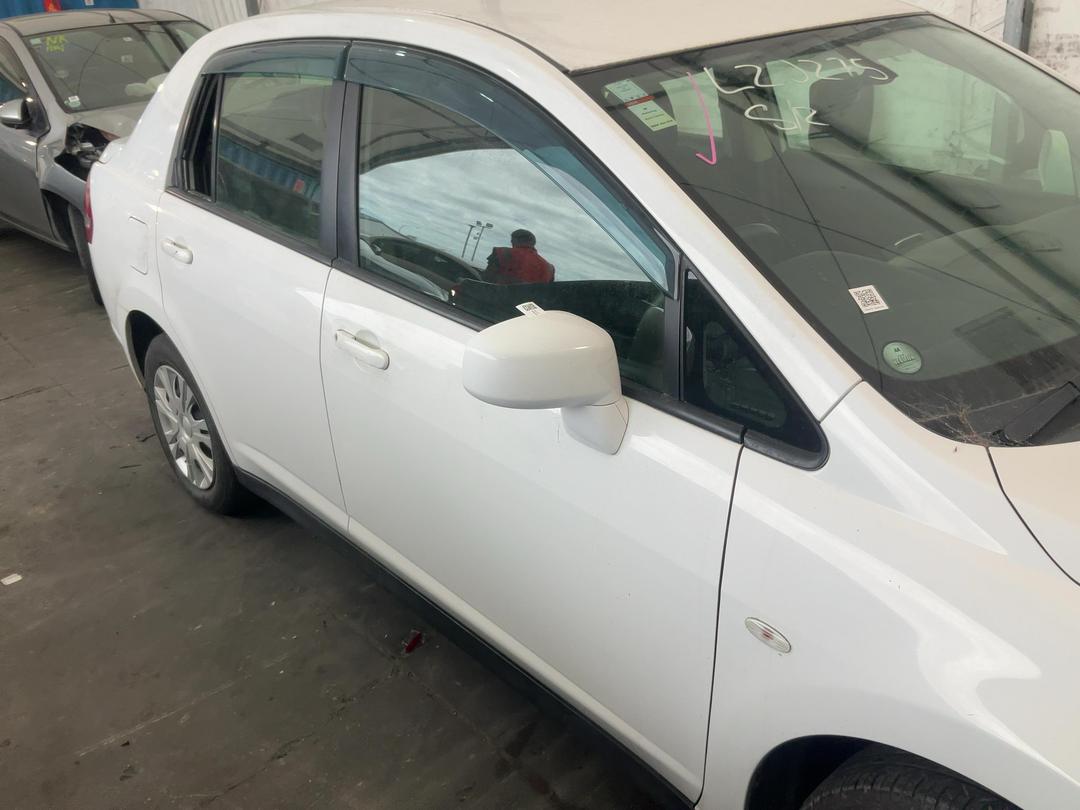 Photo '3' of Nissan Tiida Latio Photo '3' of Nissan Tiida Latio