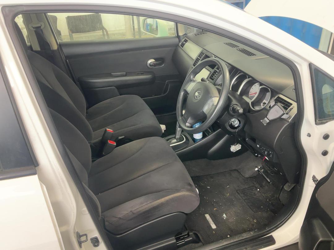 Photo '18' of Nissan Tiida Latio Photo '18' of Nissan Tiida Latio
