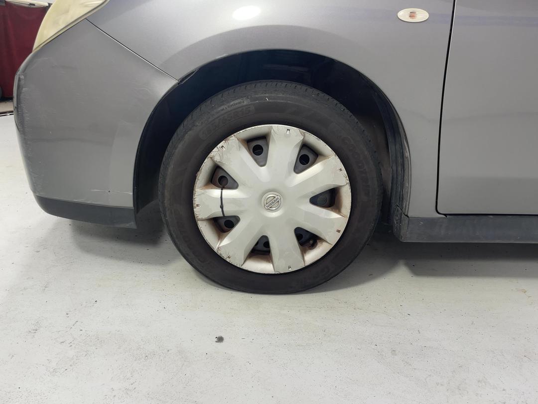 Photo '10' of Nissan Wingroad