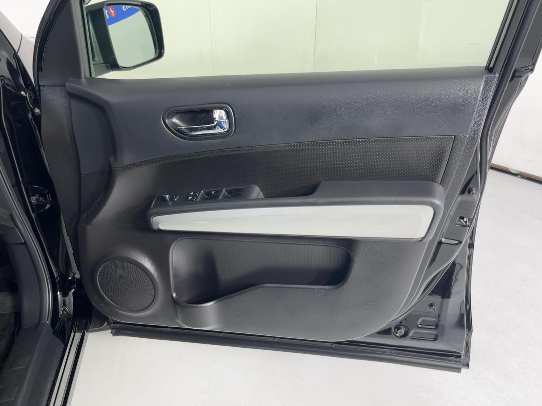 Photo '15' of Nissan X-Trail
