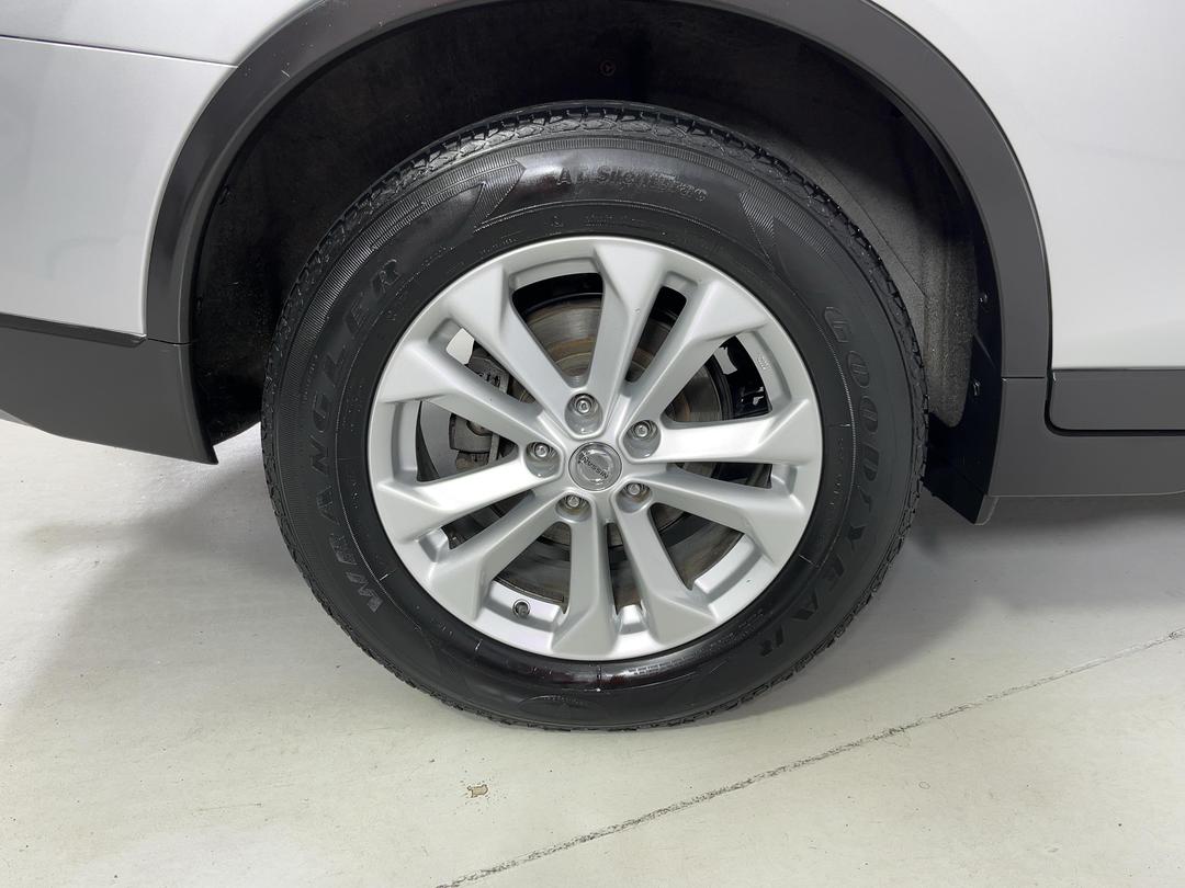 Photo '12' of Nissan X-Trail