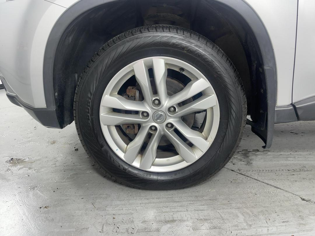 Photo '10' of Nissan X-Trail