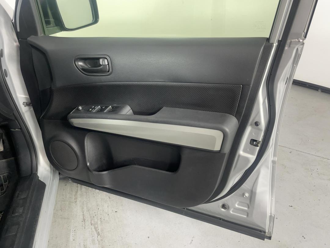 Photo '15' of Nissan X-Trail
