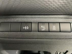 Photo '31' of Peugeot 2008