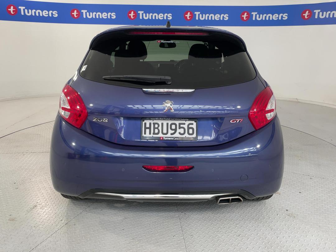 Photo '6' of Peugeot 208