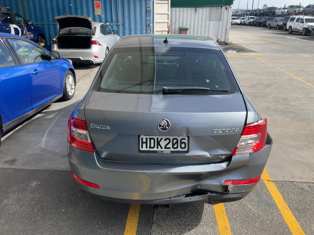 Photo '8' of Skoda Octavia TSI 103KW 7DSG L/B