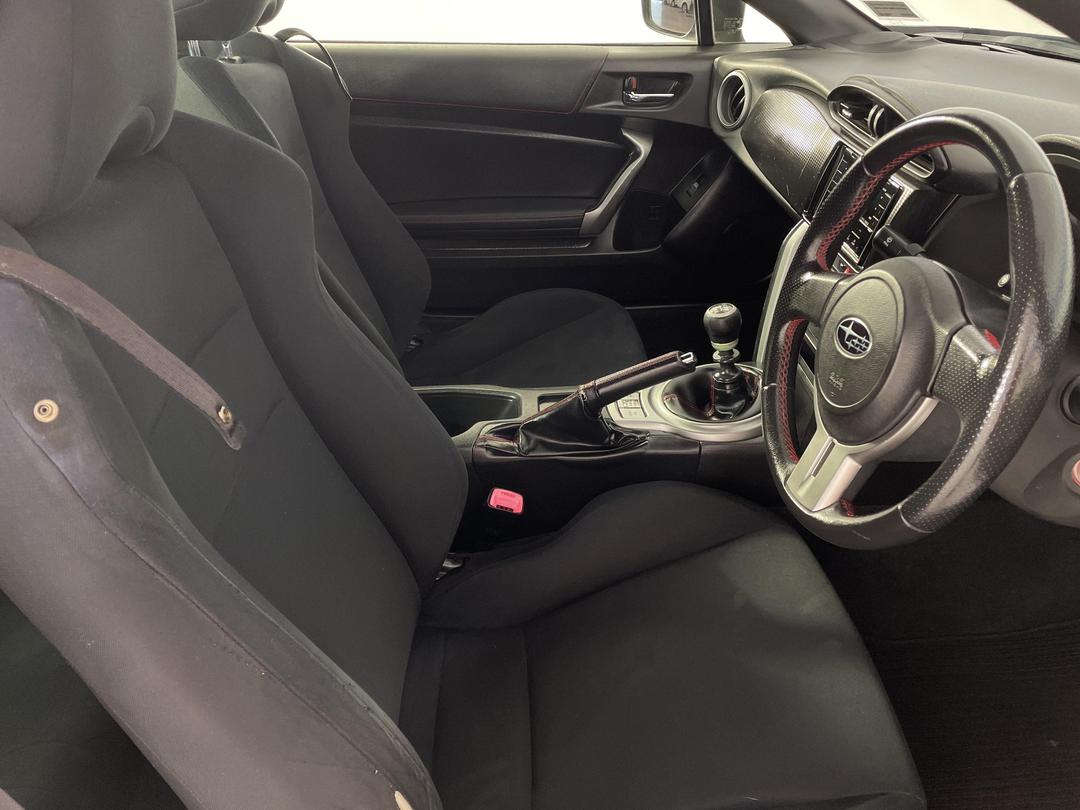 Photo '16' of Subaru BRZ