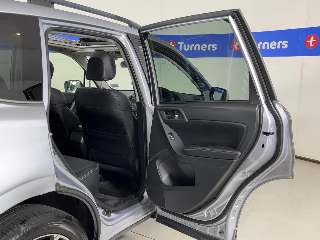 Photo '19' of Subaru Forester