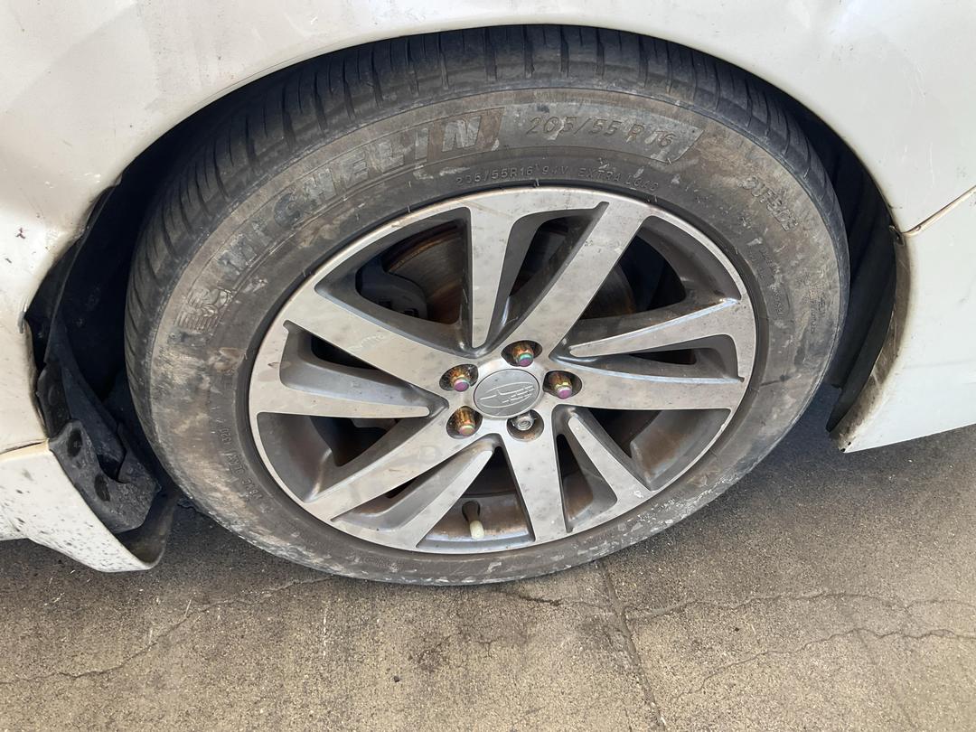 Photo '10' of Subaru Impreza