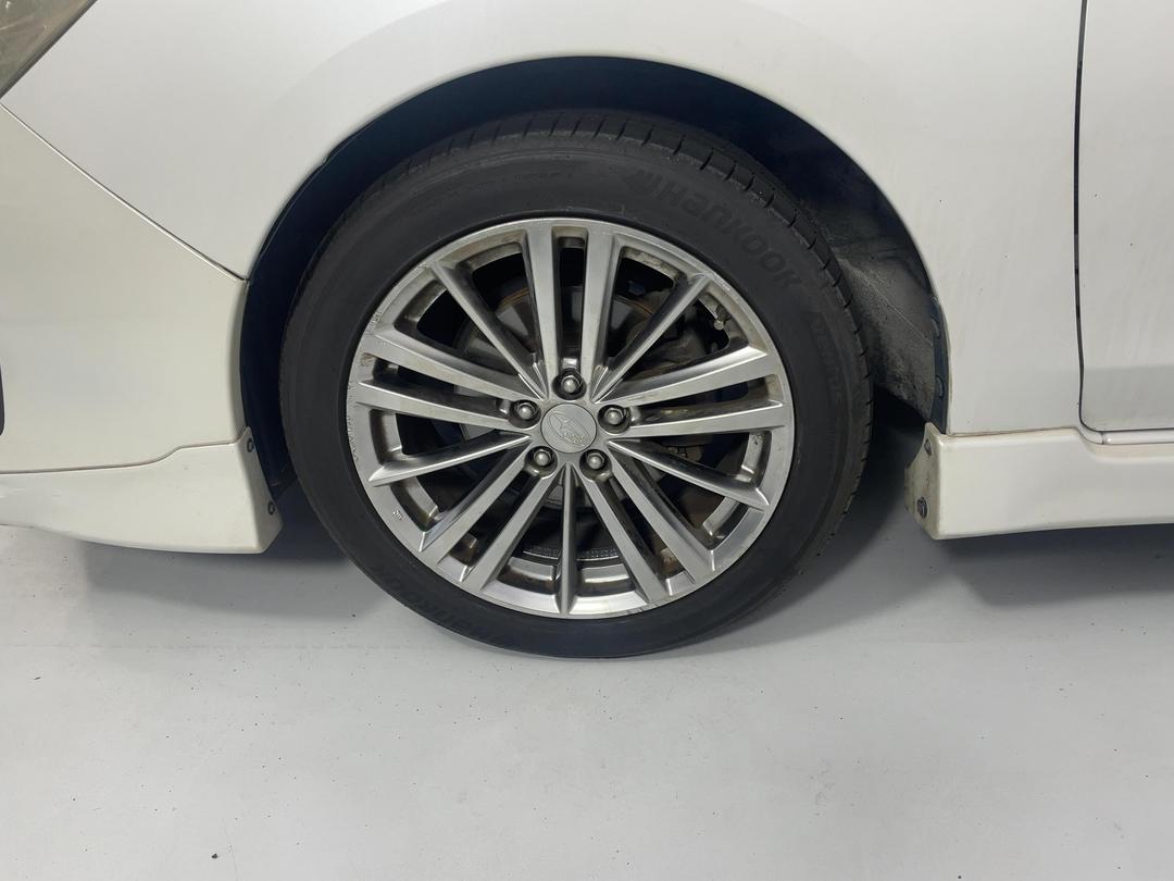Photo '10' of Subaru Impreza