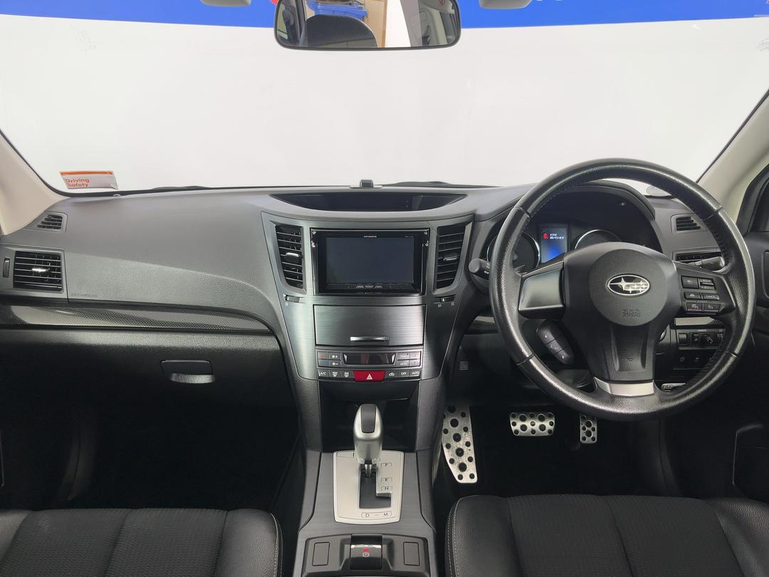 Photo '17' of Subaru Legacy