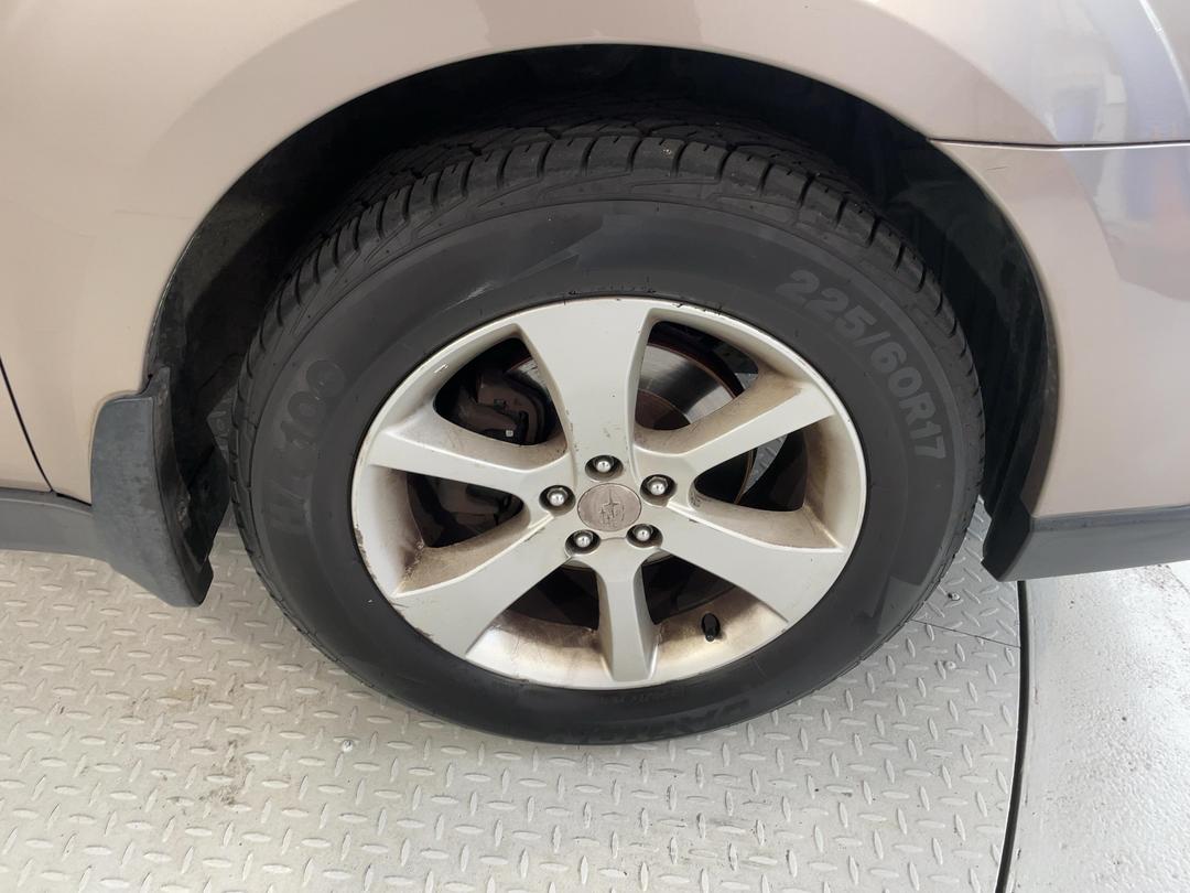 Photo '9' of Subaru Legacy