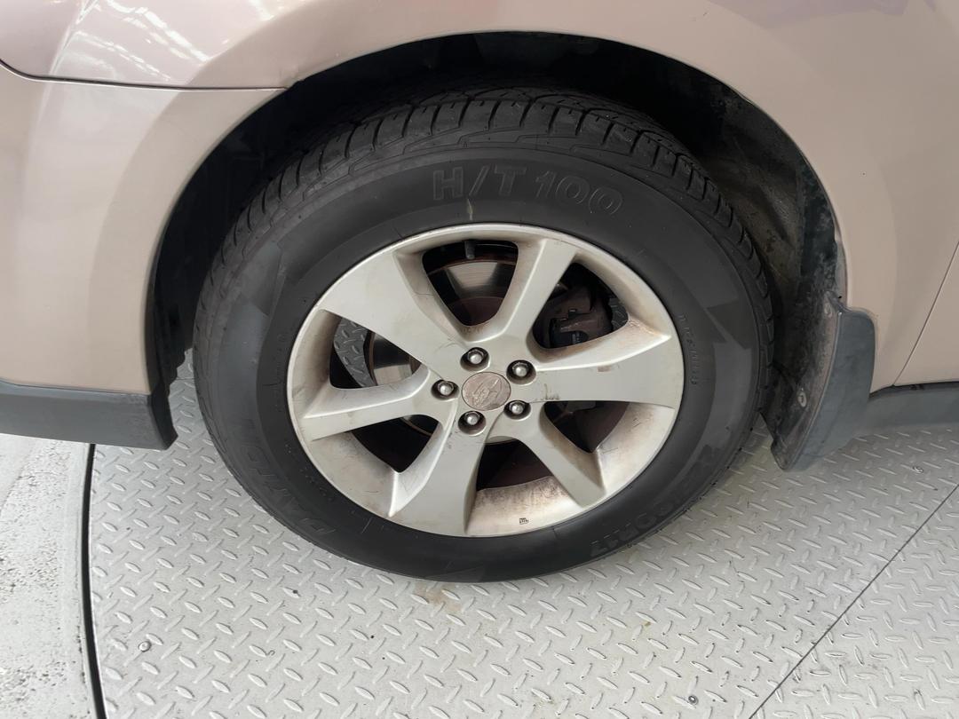 Photo '10' of Subaru Legacy
