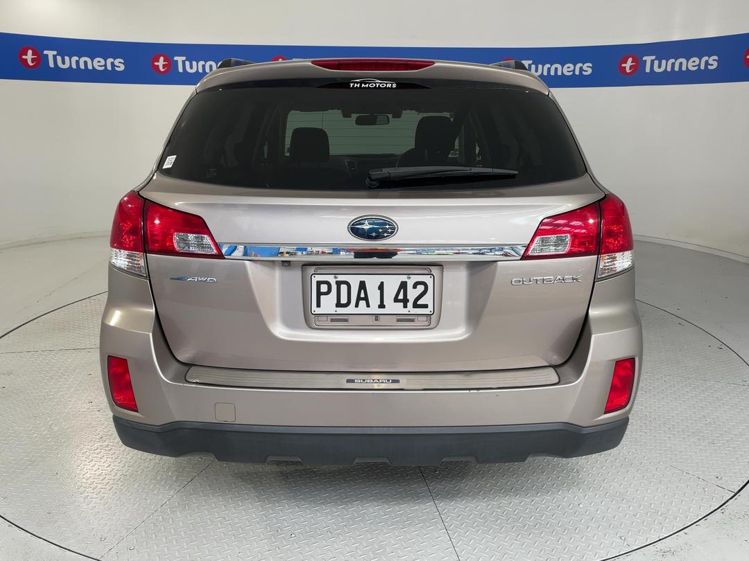 Photo '6' of Subaru Legacy