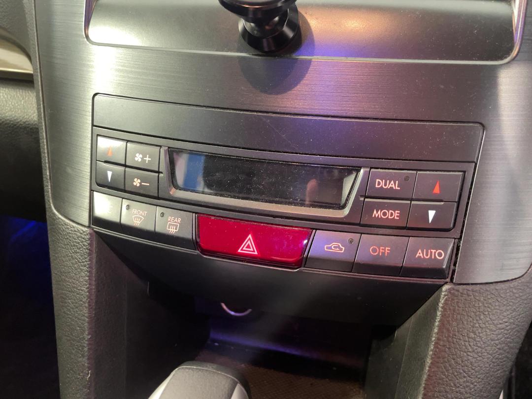 Photo '31' of Subaru Legacy