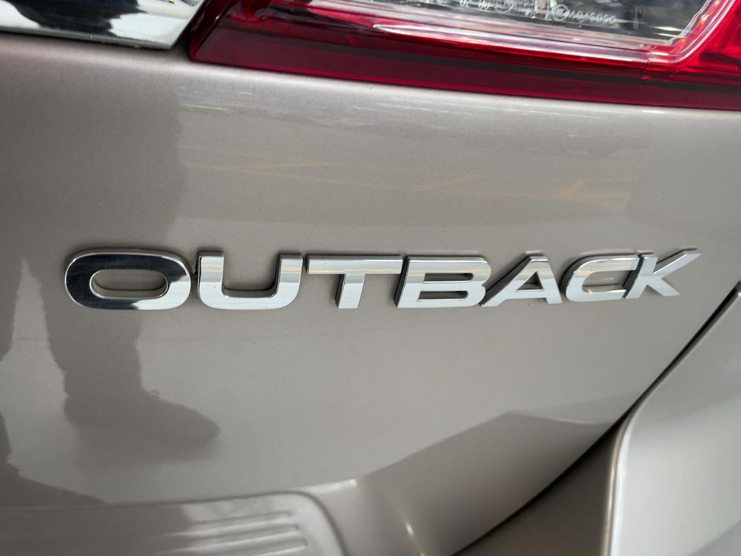 Photo '37' of Subaru Legacy