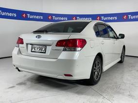 Photo '7' of Subaru Legacy