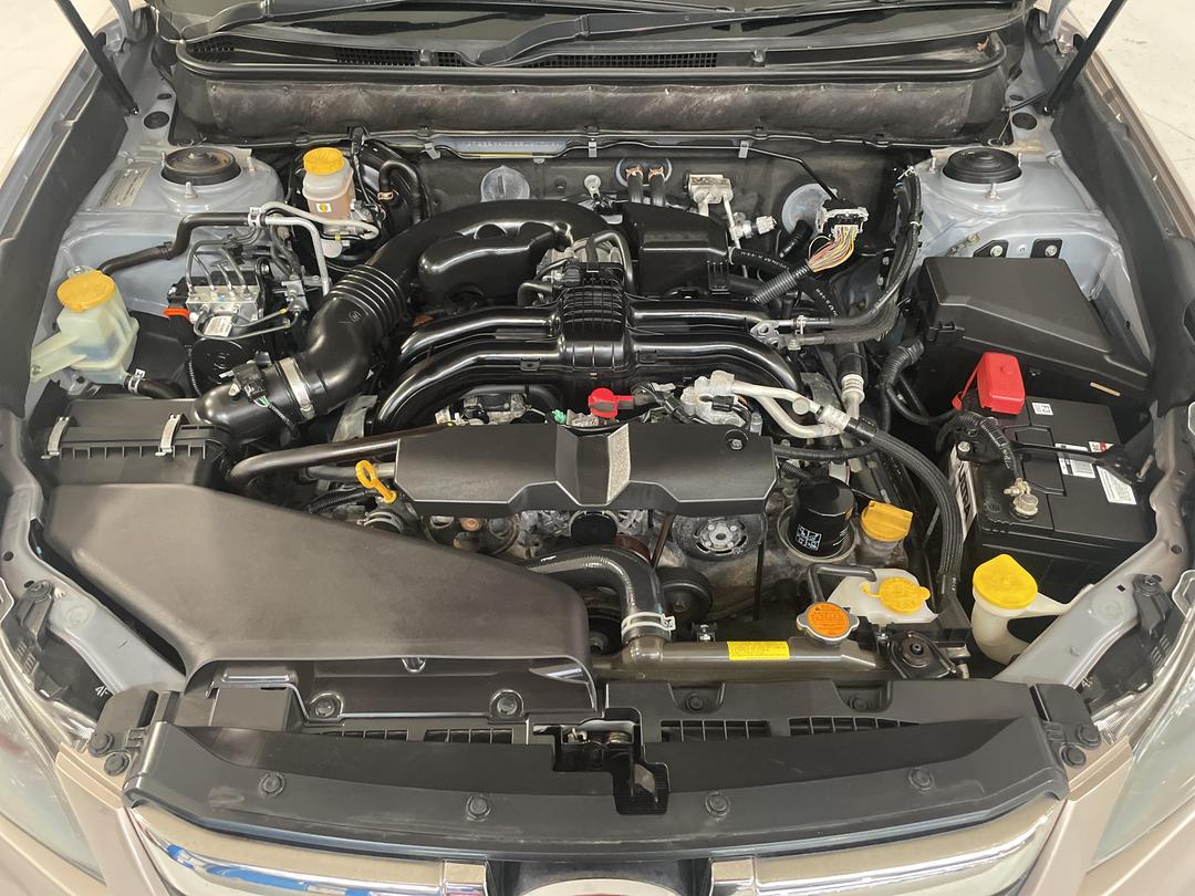 Photo '13' of Subaru Outback